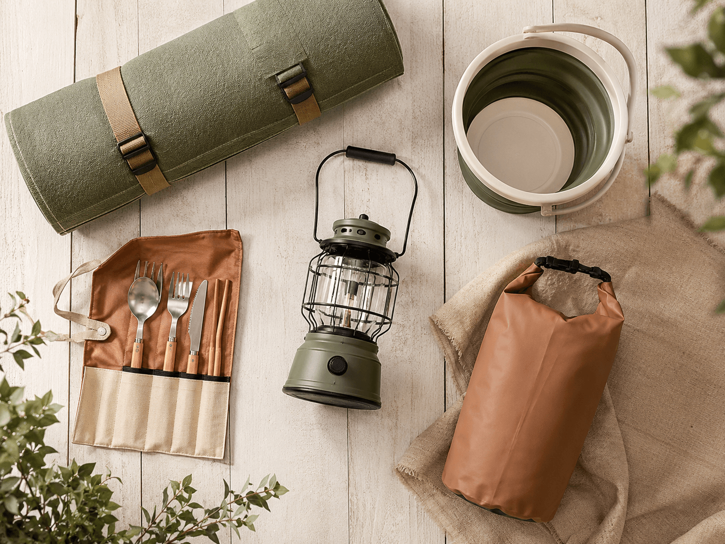 Weekender Camp Bundle — Sleeping mat, Camping lantern, Collapsible bucket, Outdoor cutlery set, Waterproof storage bag